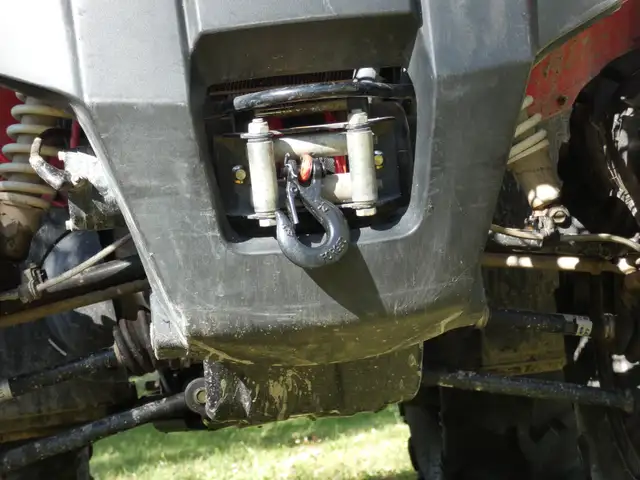 Arctic Cat Alterra 400 ATV 4-wheeler in ATVs in St. Catharines - Image 7