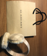 BURBERRY EARMUFFS - NEW WITHOUT TAG