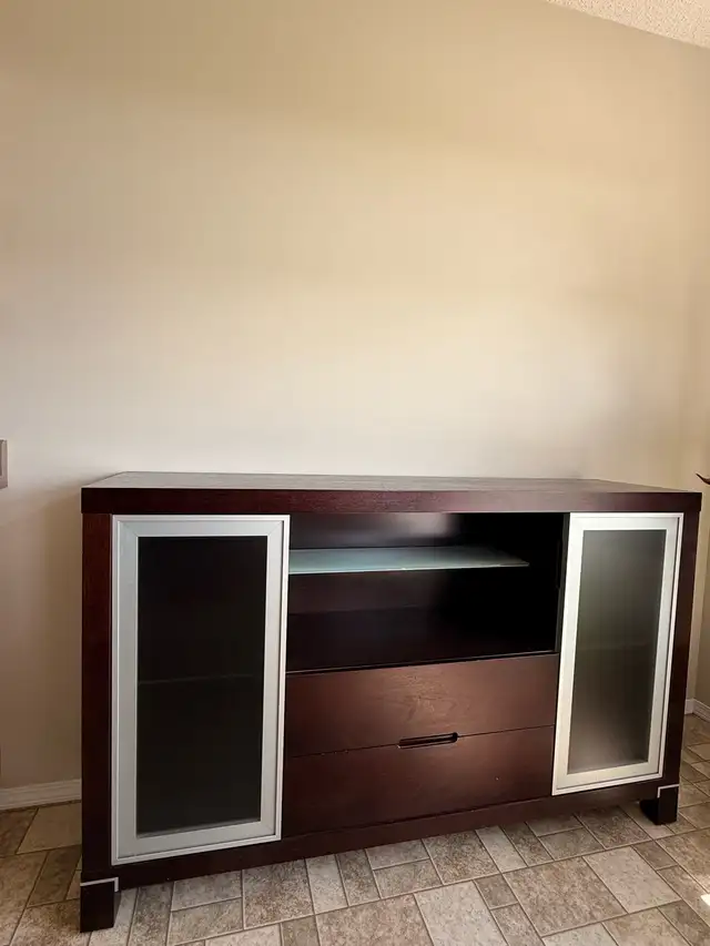 Buffet Cabinet/sideboars  in Hutches & Display Cabinets in Edmonton - Image 3