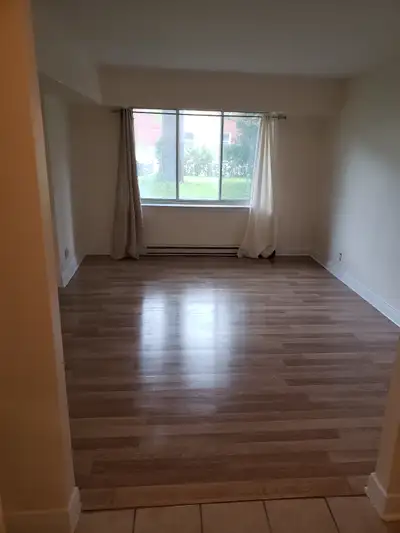 4 1/2 for rent NDG 1500