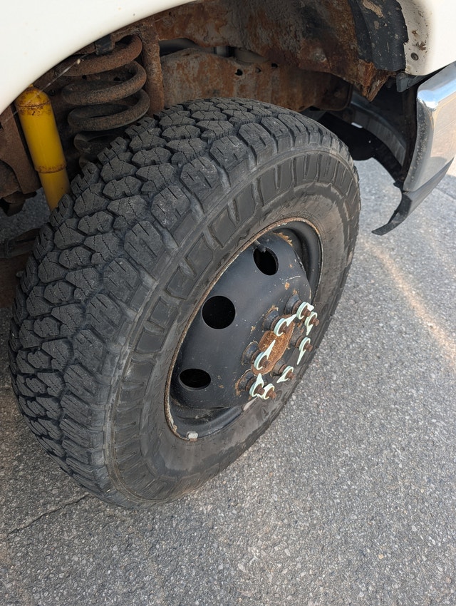 Ford E-450 2011 – Camion Cube 16' – Inspection SAAQ récente — photo 3