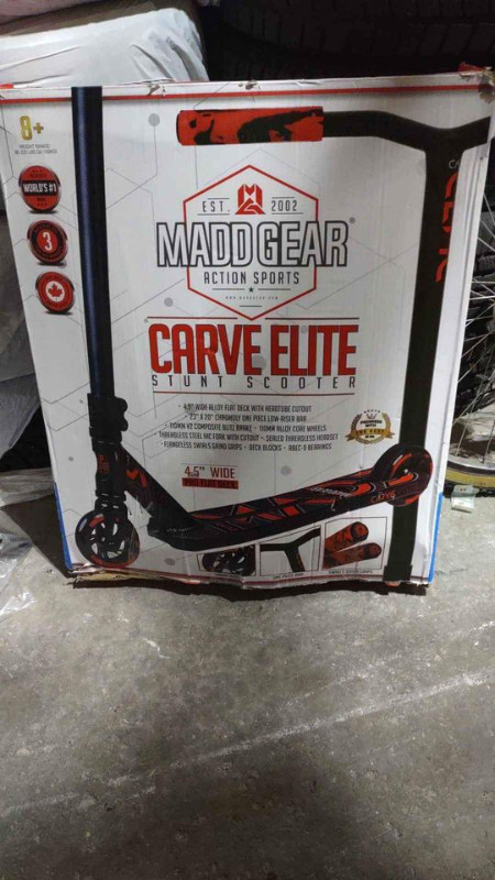 MADD GEAR CARVE ELITE PRO STUNT SCOOTER AGES 8+ - 19.5" X 4.5" 1 in Kids in Barrie - Image 2