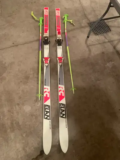 ELAN COMPREX S skis with ATOMIC 3D poles, View more