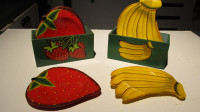 Decorative wooden coasters sets/ strawberry and banana/