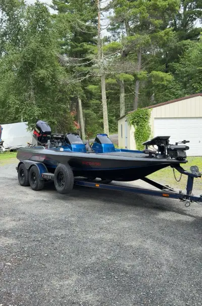 Boat runs and drives awesome. motor is a Yamaha 225 OX66 fuel injected and has never skipped a beat....