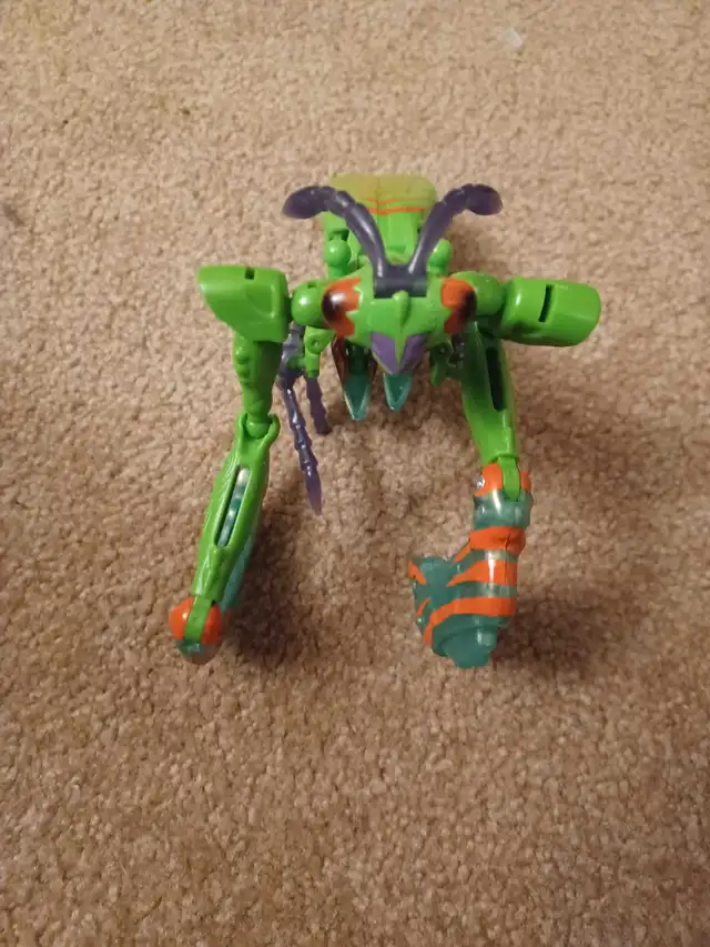 Beast Wars Transformers Manterror Praying Mantis Figure in Toys & Games in Kawartha Lakes - Image 4