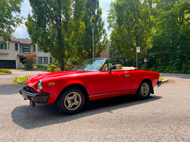 Fiat 124 spider (2000) dans Autos et camions  à Laval/Rive Nord