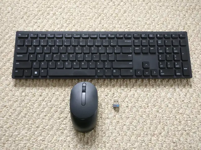 Dell wireless keyboard and mouse set in Mice, Keyboards & Webcams in Ottawa - Image 2