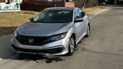 2019 Honda Civic lx with 56800km