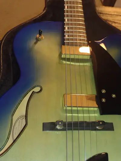 Ibanez Jazz, View more