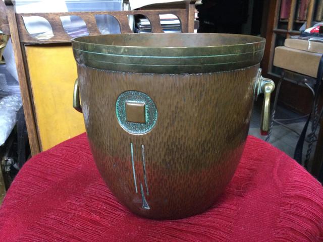 Darmstadt Copper Brass Planter by Eduard Hueck, c.1905 in Arts & Collectibles in Edmonton