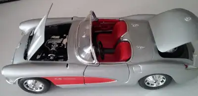 Appears to be in very good condition, but unfortunately there is no box. Buy from more than one kiji...