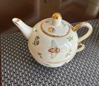 Fine Porcelain China 2Tier Tea Pots