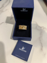 Swarovski Crystal Gold Ring - Size 6