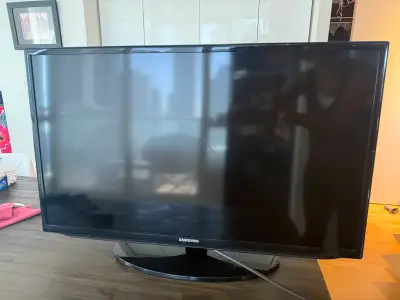 TV- 32 inch Samsung, View more