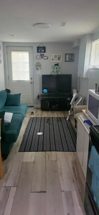 2-Bedroom Basement Apartment for Rent – Mississauga Spacious and well-maintained 2-bedroom, 1-bathro...