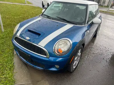 Well-maintained, low-mileage MINI Cooper S. Clean interior and exterior with 120,000 KM. I'm only se...