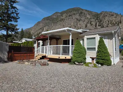 Modulux Homes Penthouse PK-08 model with approx 500 square ft of quality living area. This home is a...