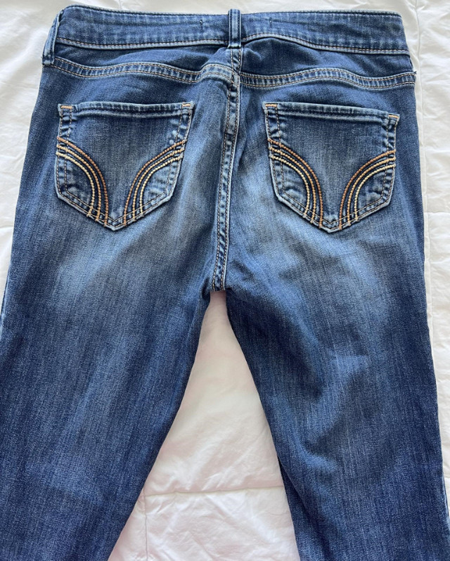 Hollister Women's jeans size 24x29 in Women's - Bottoms in Victoria - Image 4