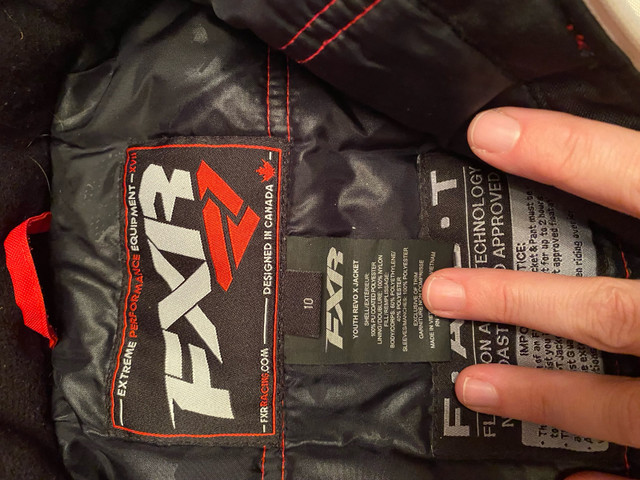 FXR snowmobile jacket  in Kids & Youth in St. Catharines - Image 3