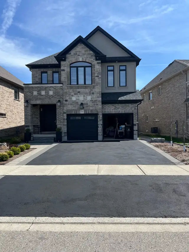 Driveway Sealing554748260521748487