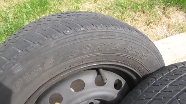 Motomaster AW P185/65R14 All-season Pair on Rims in Tires & Rims in City of Halifax - Image 3