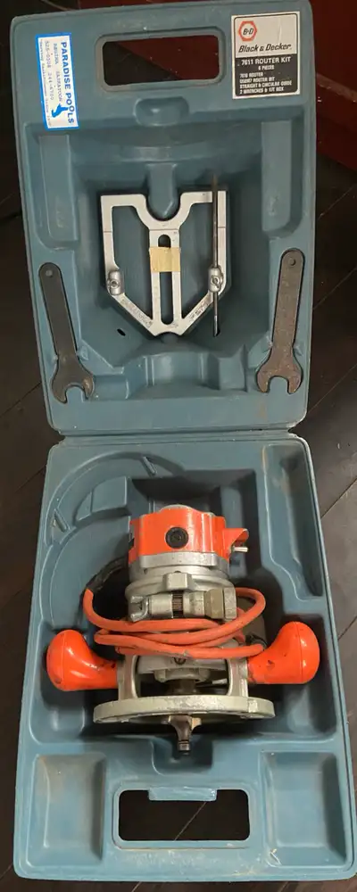 PLUS OTHER TOOLS AVAILABLE SEE PICS! This is a used Black and Decker 7611 Router Kit, a great tool f...