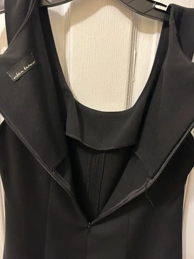 Dress, black sleeveless dress by Urban Behavior $15 size Medium in Women's - Dresses & Skirts in Oakville / Halton Region - Image 5