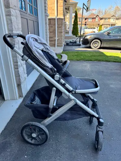 Uppababy Vista stroller with bassinet and car seat adapter, View more