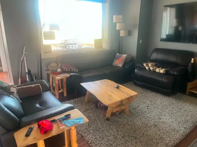 Room with private washroom in shared house in Long Term Rentals in Whitehorse - Image 7
