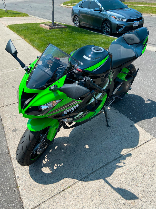 2017 Kawasaki Ninja KRT  636RR in Sport Bikes in Oshawa / Durham Region - Image 4