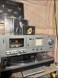 Akai CS-M01Stereo Cassette Deck (1980)