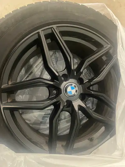 Hi, I am selling 4 used BMW X3/X4 replica Rims with balanced Michelin X ice snow winter tires with T...