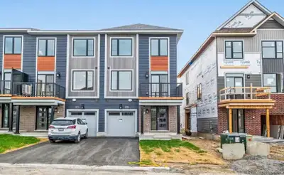 Modern Comfort Meets Contemporary Barrhaven Living. Available November 1st Welcome to 975 Athenry Co...