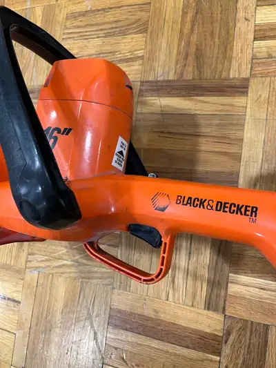 Black & Decker Tree and Bush Trimmer It works but occasionally makes a noise on start up. 16 inch bl...