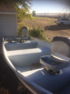 Fishing Boat | Find New and Used Power Boats & Motor Boats for Sale in Medicine  Hat | Kijiji Classifieds