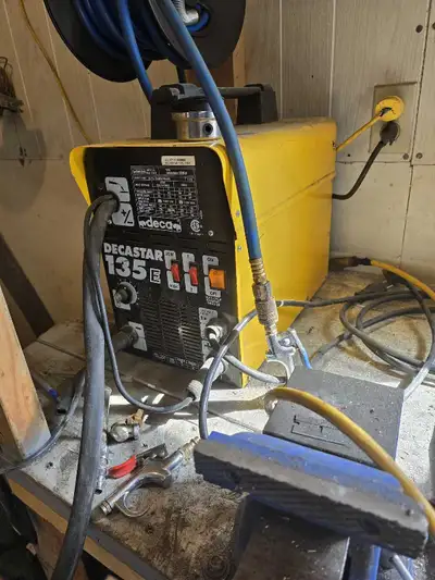 Mig welder. Runs on 120v power, View more