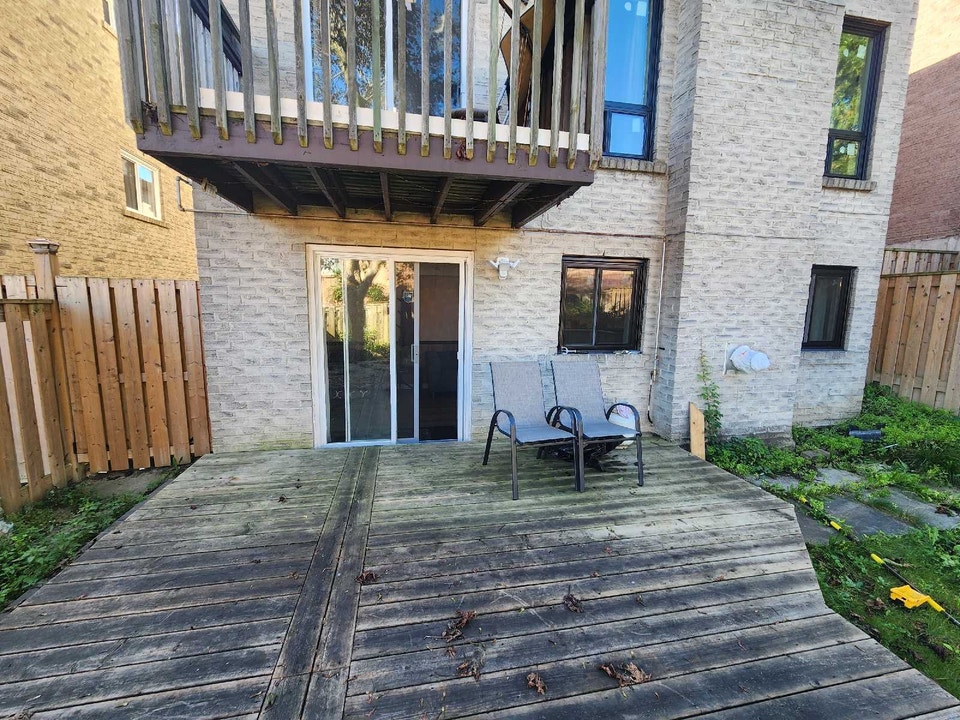Walkout basement for rent in Ajax- 1 bedroom 4