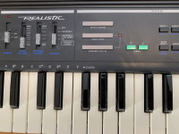 Vintage Realistic ConcertMate750 Electronic Keyboard/Synthesizer