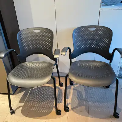 2 Herman Miller Classic Caper Rolling Office Guest Chair w/ arms, View more