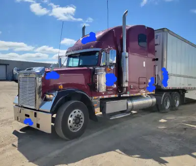 2007 freightliner classic C15 14.6L. 3.42 ratio. 13 speed. new clutch. All new injectors year ago. L...