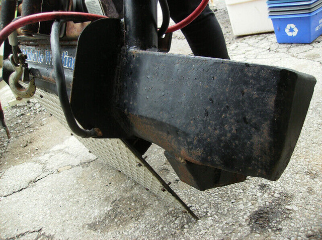 Custom Bumper & 8000 LB Champion Winch / Very Well Built / $600 in Auto Body Parts in Kawartha Lakes - Image 3