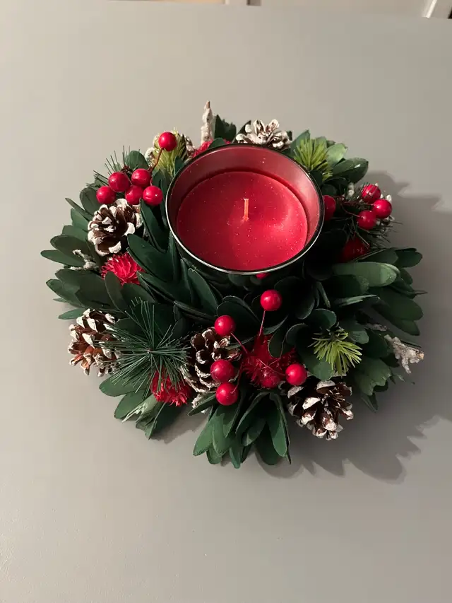 Small candle Christmas centrepiece64335577947651120