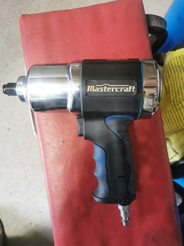 Mastercraft 1/2 Inch socket impact gun in good condition in Power Tools in Markham / York Region