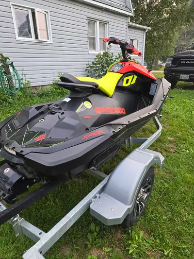 Selling my 2022 Sea-Doo Spark Trixx in excellent condition with only 61 hours. This machine has been...