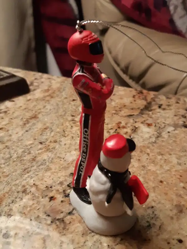 ~ $25.00 ~ RARE~ Stewart - Haas #14 Nascar Christmas Ornament in Arts & Collectibles in St. Catharines - Image 3