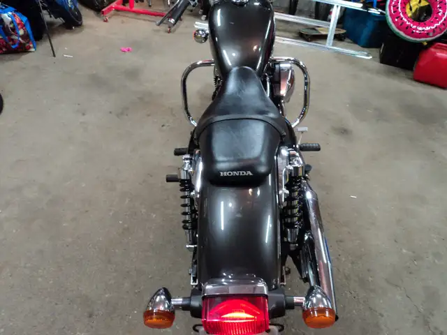 2010 Honda shadow 750 RS in Street, Cruisers & Choppers in Ottawa - Image 6