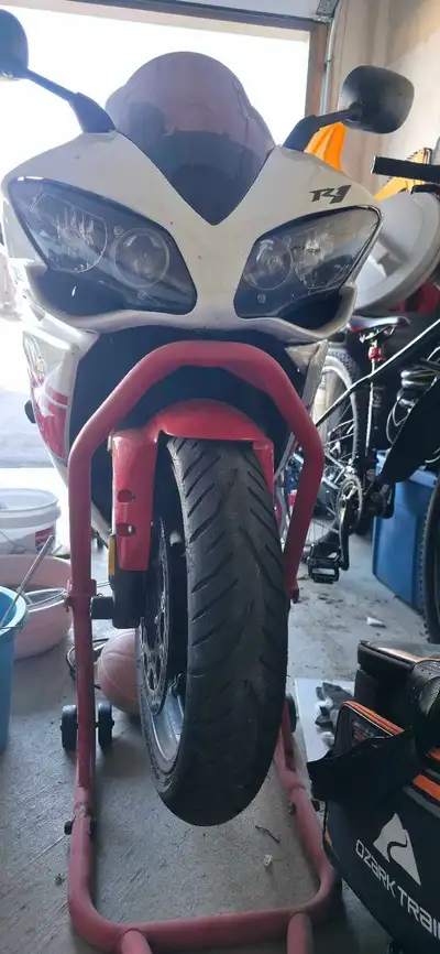 Come with new fairings Dented gas tank