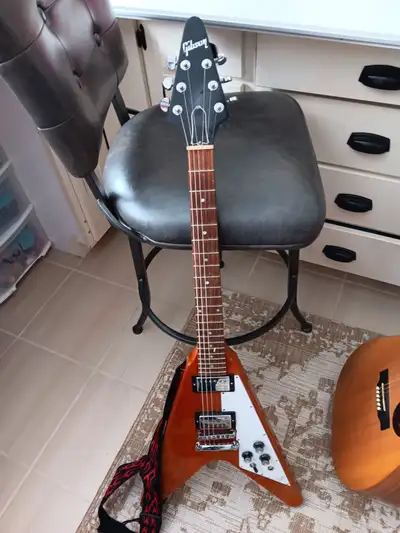 Gibson Flying V Mahogany bought new in 2021 for $2700 asking $2000 or best reasonable offer
