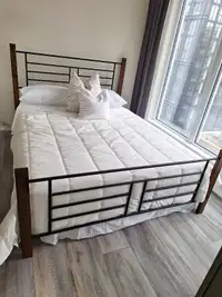 Queen bed with 12" mattress